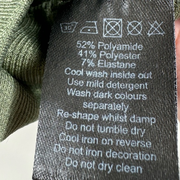 Alphalete Women’s Vault Sports Bra Size Medium - Green - Picture 7 of 7